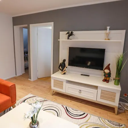 Apartment Turis 65-3 *
